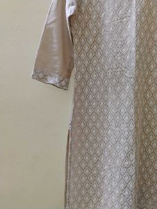 Daily Wear Avaasa Kurta