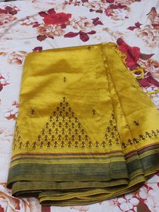 Gold Colour Beautiful Artsilk Saree