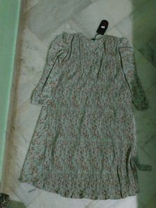 Floral Print Pleated Dress