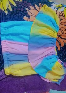 Women Top Off Shoulder