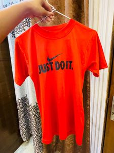 Brand New Nike T-shirt