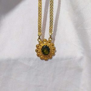 Green Pendant Gold Necklace