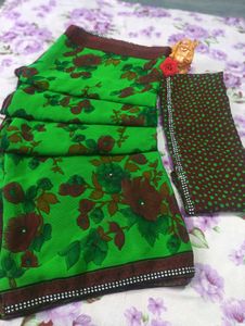 Green Floral Saree💚💚