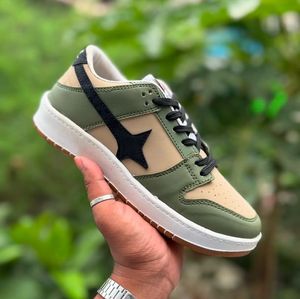 Men&#39;s Luxe Star Runner Nike Sneakers