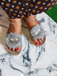 Flipflops &amp; Slippers