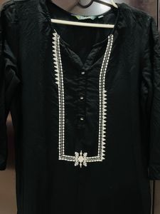 Black Kurta S Size - Avaasa