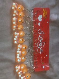 Excellent Unused Pack Of 12 Keychains
