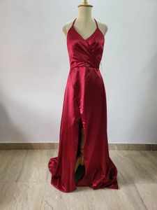 Elegant Red Satin Gown🎀❤️🦋
