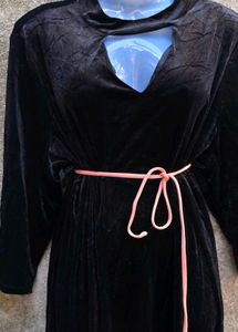 4.22.12 BLACK CUTE DRESS