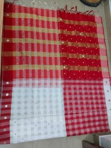 Red & White Checkered Saree(2 Blouse Pieces)