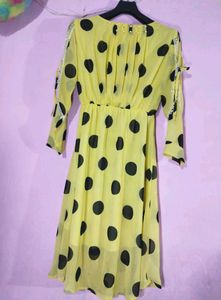 Bright Yellow Dress 💛