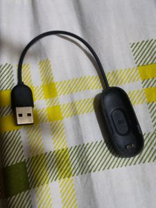Mi Band 4 Capsule ( No Strap)