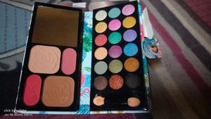 Wallet Eyeshadow