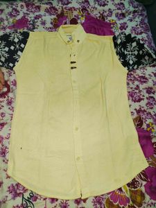 6 Pocket Jeans With Beautiful Shirt