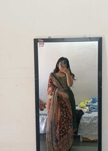 Pakistani Style Suit
