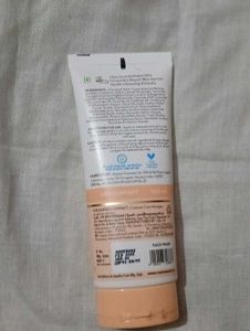 Mamaearth Chia Oil Free Facewash