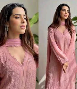 Elegant Pink Embroidered Kurta Set