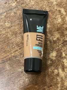 Maybelline New York Exclusive Makeup