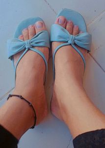 Flat For Women
