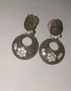 5Pair Of Earrings 💗