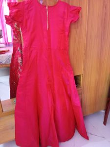 Elegant Pink Ethnic Gown
