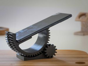 Gear Design Phone Stand