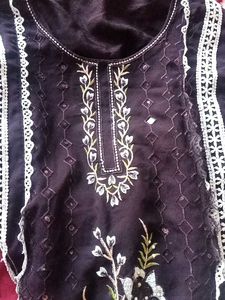Elegant Embroidered Kurta