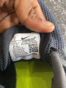 Nike Running Confert Shoes