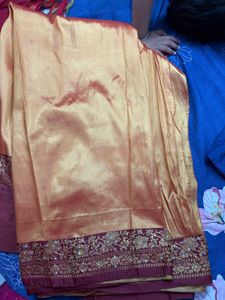 Elegant Floral Saree(extra Fabric Attached On Top)