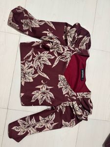 SASSAFRAS Floral Print Long Sleeve Crop Top