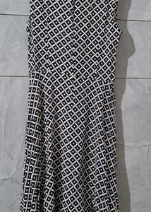 Stella Morgan Patterned Black &amp; White Dress