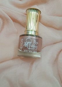 Etos Shri Vera Nail Polish