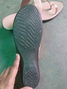 Women Sandal It&#39;s Totally New Never Used