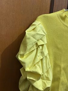 Chic Yellow Puff Sleeve Top
