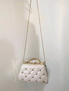 Stylish Quilted Crossbody Bag