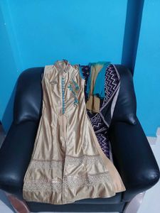 Elegant Gold Embroidered Salwar Kameez