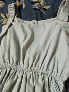 FLOWY SUMMER DRESS
