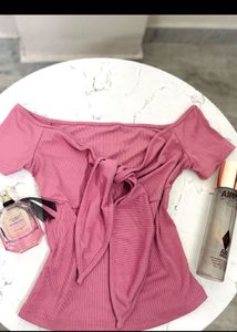 PINK FRONT BOW TOP 💕