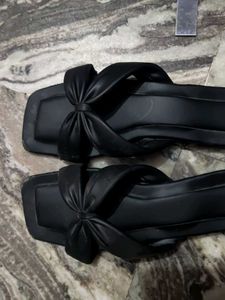 Black Bow Detail Slides - Size [39]