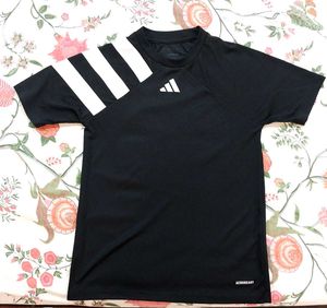 Adidas T-shirt For Boys