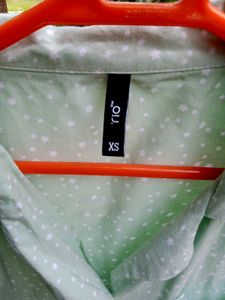 RIO Mint Green Crop Shirt