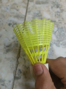 Yonex Mavis 2000 Shuttle