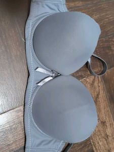 Like New pushup underwired Soft fabric Bra