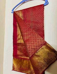 Fixed-Red Color Kanchi Pattu Silk Saree(no Blouse)