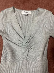 Gray Twist Front Long Sleeve sweater