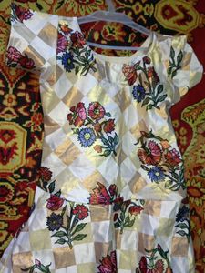 Floral Checkered Girl&#39;s Dress