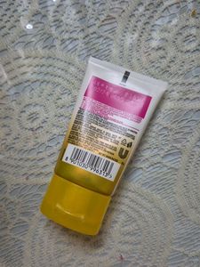 Glow &amp; Lovely Brightening Sunscreen