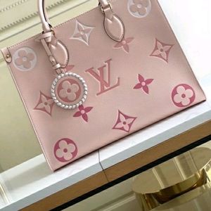 Louis Vuitton Women's Handbag Master Copy