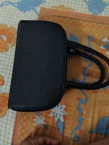2 Black Handbag Set