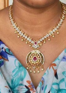 Priya Matte Necklace